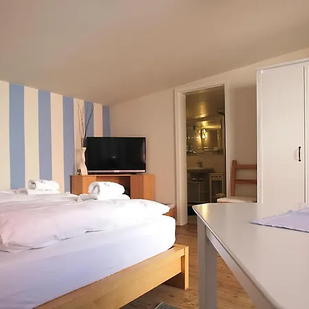 Daire F-1016 Haus Maigloeckchen Doppelzimmer 03 Terrasse, Fruehstueck Goehren (Ruegen)